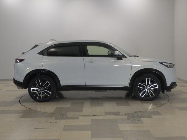 ヴェゼル e:HEVZ 禁煙車 衝突回避支援ブレーキ機能 スマキ Pトランク フルオートエアコン Dレコ エアバッグ 両席エアバック Rカメ パワーウィンドウ LEDランプ ソナー クルーズC ナビ&TV キーレスエントリー(31枚目)