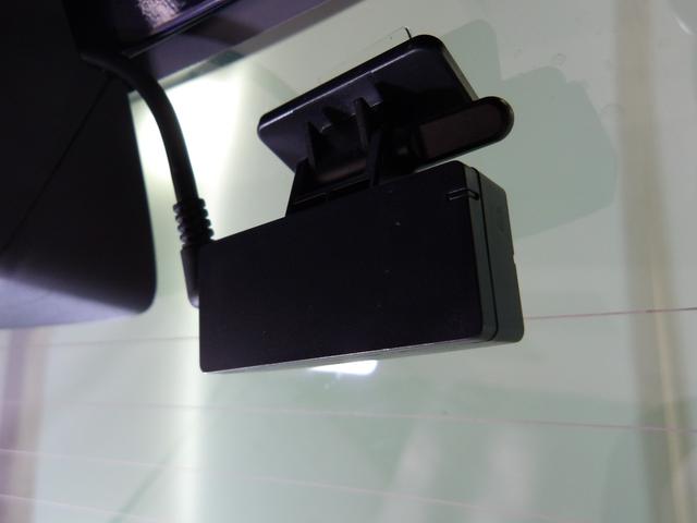 Ｎ－ＯＮＥ プレミアムツアラー　禁煙車　ターボエンジン　カーテンエアバック　ＬＥＤランプ　ドライブレコーダー　クルコン　前席シートヒーター　ＥＴＣ　Ｗエアバッグ　フルオートエアコン　エアバック　ＡＢＳ　パワステ　パワーウインドウ（4枚目）