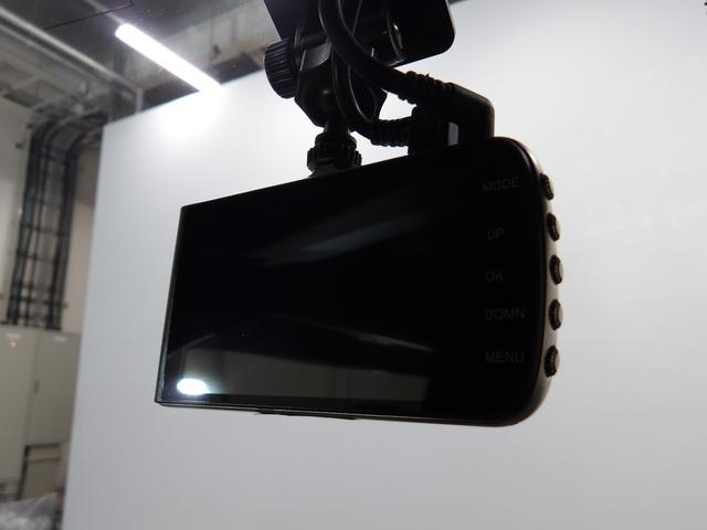 Ｎ－ＯＮＥ プレミアムツアラー　禁煙車　ターボエンジン　カーテンエアバック　ＬＥＤランプ　ドライブレコーダー　クルコン　前席シートヒーター　ＥＴＣ　Ｗエアバッグ　フルオートエアコン　エアバック　ＡＢＳ　パワステ　パワーウインドウ（5枚目）