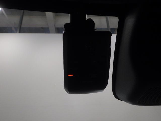 ヴェゼル e:HEVZ・PLaYパッケージ 禁煙車 オートクルーズコントロール LEDヘッド リヤカメラ 横滑り防止装置 ETC シートヒーター スマートキー 両席エアバック サイドカーテンエアバック(5枚目)