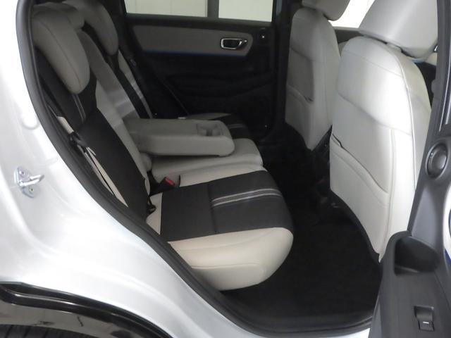 ヴェゼル e:HEVZ・PLaYパッケージ 禁煙車 オートクルーズコントロール LEDヘッド リヤカメラ 横滑り防止装置 ETC シートヒーター スマートキー 両席エアバック サイドカーテンエアバック(14枚目)