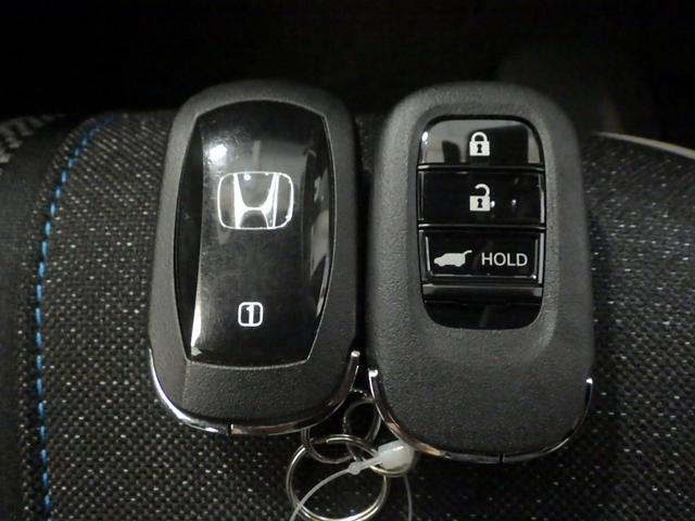 ヴェゼル e:HEVZ・PLaYパッケージ 禁煙車 オートクルーズコントロール LEDヘッド リヤカメラ 横滑り防止装置 ETC シートヒーター スマートキー 両席エアバック サイドカーテンエアバック(30枚目)