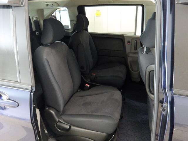 フリード Ｇエアロジャストセレクション　禁煙車　ＤＶＤ再生可　ワンセグ　ドラレコ　ダブルエアバッグ　Ｂカメ　パワーウインドウ　ＥＴＣ付　パワーステアリング　両側スライド左側パワースライドドア　ウォークスルー　３列シート　ＡＢＳ　エアバッグ（16枚目）