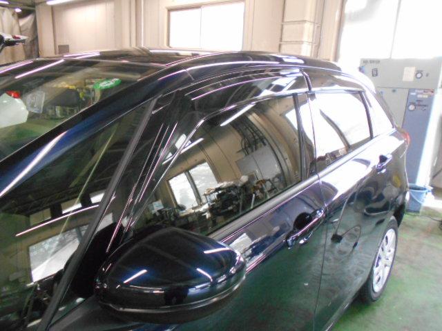 フィット ベーシック 禁煙車/8インチナビ/ホンダセンシング/サイドエアバック/ドラレコ/パーキングセンサー アイスト 衝突軽減 DVD再生 1オーナー車 クリアランスソナー VSA 地デジ オートエアコン USB接続(18枚目)