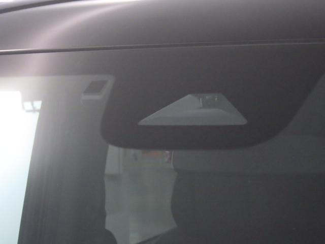 ステップワゴン スパーダ 禁煙車 キーレスエントリー WAC 両側Pスライドドア パワーゲート リアカメラ ターボ車 フルセグテレビ パワーステアリング オートエアコン ウォークスルー ETC車載器 サイドカーテンエアバック(9枚目)