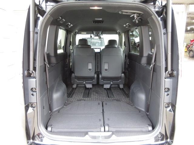 ステップワゴン スパーダ 禁煙車 キーレスエントリー WAC 両側Pスライドドア パワーゲート リアカメラ ターボ車 フルセグテレビ パワーステアリング オートエアコン ウォークスルー ETC車載器 サイドカーテンエアバック(19枚目)