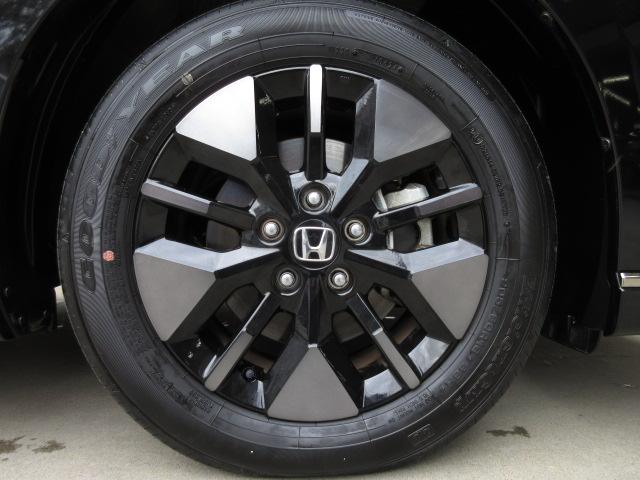 ステップワゴン スパーダ 禁煙車 キーレスエントリー WAC 両側Pスライドドア パワーゲート リアカメラ ターボ車 フルセグテレビ パワーステアリング オートエアコン ウォークスルー ETC車載器 サイドカーテンエアバック(25枚目)