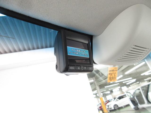 N-BOX G・Lターボホンダセンシング 禁煙車 イモビライザー アイドルストップ バックビューモニター ターボエンジン サイドカーテンエアバック スマートキー USB接続 クルーズコントロール LED ドライブレコーダー 前席シートヒーター(5枚目)