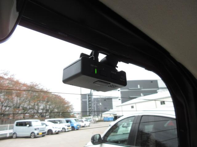 N-BOX G・Lターボホンダセンシング 禁煙車 イモビライザー アイドルストップ バックビューモニター ターボエンジン サイドカーテンエアバック スマートキー USB接続 クルーズコントロール LED ドライブレコーダー 前席シートヒーター(6枚目)