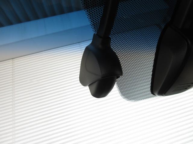 ステップワゴンスパーダ ｅ：ＨＥＶスパーダＧ・ＥＸホンダセンシング　禁煙車　エアバック　地デジ　クルコン　サイドエアバッグ　シ－トヒ－タ－　衝突軽減システム　スマキー　ＬＥＤランプ　ドラレコ　ＵＳＢ接続　ＡＢＳ　キーレス　フルオートエアコン　ＥＴＣ　三列シート　イモビ（4枚目）