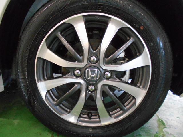 N-BOXカスタム ベースグレード 禁煙車 USB接続 CMBS Dレコ 1オーナー ベンチシート オートエアコン スマートキ LED 盗難防止装置 クルコン ETC バックカメラ フルセグTV パワーステアリング エアバッグ ESC(24枚目)