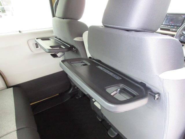 N-BOX ファッションスタイル 禁煙車 ファッションスタイル 8インチナビ ETC フロアカーペット 両側スライドドア スマートキ LEDランプ バックモニター サイドカーテンエアバック クルコン VSA エアバッグ キーフリー(18枚目)