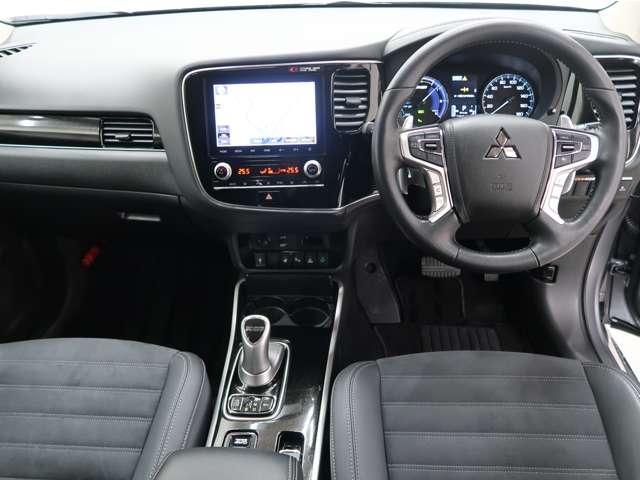 アウトランダーPHEV Gプラスパッケージ ☆禁煙☆残存率85☆スマホ連携ナビ☆1500W給電☆誤発進抑制☆後側方検知 レ-ダ-クル-ズ☆マルチアラウンドモニター☆電動リヤゲ-ト☆ ETC2.0☆オ-トハイビ-ム☆LEDライト☆フルセグTV(5枚目)