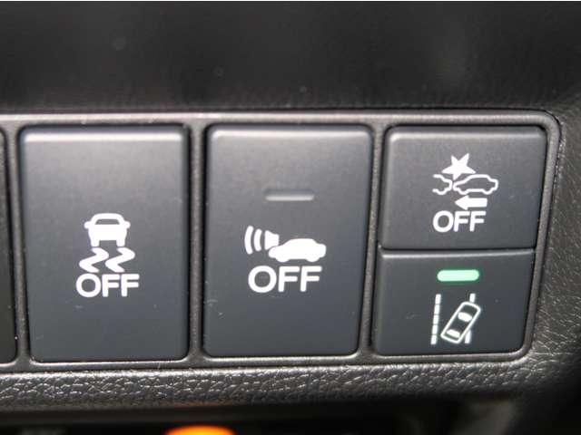 ステップワゴンスパーダ スパーダハイブリッド G・EX ホンダセンシング 禁煙 2WD 7人 10型ナビ 両側電動スライド(10枚目)