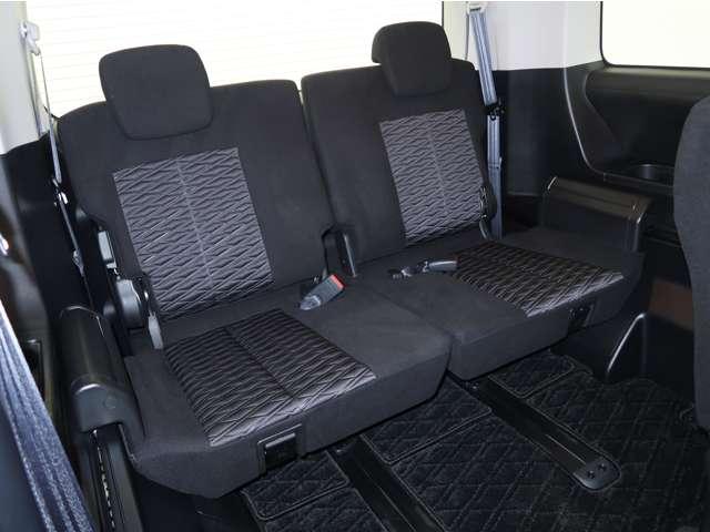 デリカD:5 G パワーパッケージ ☆禁煙☆8人☆11型ナビ☆電動ステップ☆車検整備付☆誤発進抑制☆後側方検知☆マルチアラウンドモニタ☆レ-ダ-クル-ズ☆電動リヤゲ-ト☆オ-トハイビ-ム☆ETC2.0☆フルセグ☆USB/HDMI接続可(9枚目)