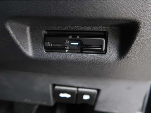 キックス X FOUR ☆禁煙☆プロパイロット☆純正ナビ☆車検整備付☆マルチアラウンドモニタ-☆デジタルル-ムミラ-☆誤発進抑制☆ETC2.0☆LEDライト☆フルセグTV☆Bluetoothオ-ディオ☆CD/DVD再生(11枚目)