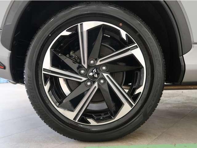 エクリプスクロスPHEV G ☆11型ナビ☆1500W給電☆温水ヒ-タ-☆車検整備付☆残存率93% ☆後側方検知☆誤発進抑制☆オ-トパ-キング☆オ-トハイビ-ム☆LEDライト☆シ-トヒ-タ-☆レ-ダ-クル-ズ☆ETC2.0☆(16枚目)