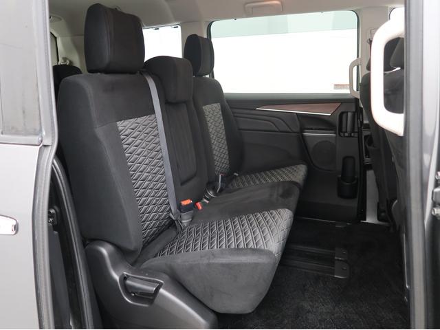 デリカＤ：５ Ｐ　禁煙☆８人☆純正ナビ☆電動サイドステップ☆誤発進抑制☆後側方検知☆マルチアラウンドモニタ－☆ＬＥＤライト☆オ－トハイビ－ム☆レ－ダ－クル－ズ☆電動リヤゲ－ト☆シ－トヒ－ター☆ＥＴＣ２．０☆車検整備付（7枚目）