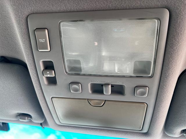 アリスト  純正ナビ サンルーフ 黒革シート ETC オートクルーズコントロール 車高調 純正サス有 純正アルミホイール 電動パワーシート キーレスキー(19枚目)