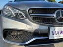 Ｅ６３　４マチック　ステーションワゴン　Ｅ６３Ｓ　ＡＭＧ　７速パドルシフト　前後コナーセンサ　５．５Ｌ　バックカメラ　サンルーフ　エアサスペンション　パワーシート（12枚目）