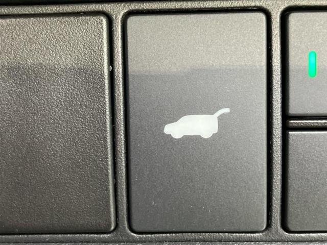 国産車から輸入車まで多様なお客様のニーズのお応えできるように、全国規模で豊富な在庫展開！車のことならＷＥＣＡＲＳへ！