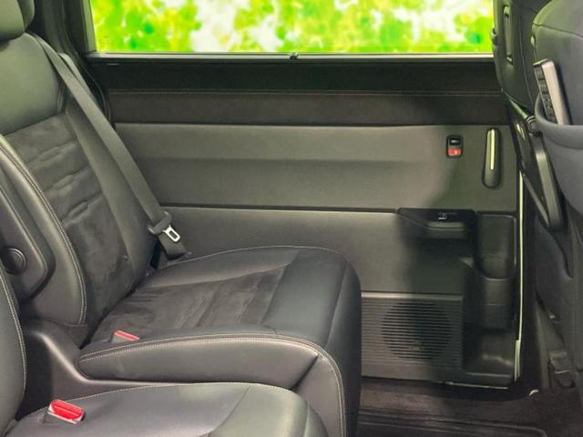 ＷＥＣＡＲＳでは各商談席に大型モニターをご用意しております！見やすい大画面でゆったりと全国の在庫をご覧いただけます！是非ご来店お待ちしております！