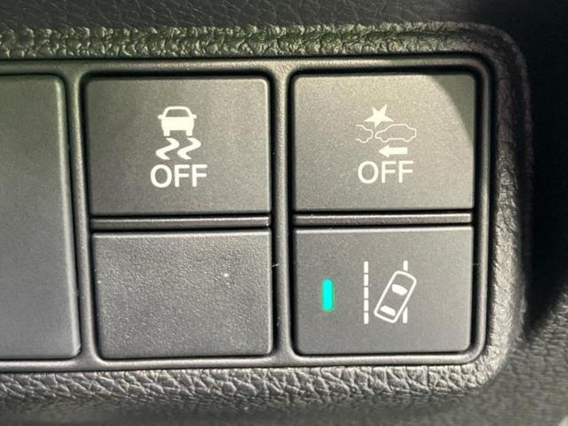 シビック ヒョウジュン　純正　ＳＤナビ／衝突安全装置／シートヒーター　前席／車線逸脱防止支援システム／シート　フルレザー／ドライブレコーダー　社外／ヘッドランプ　ＬＥＤ／Ｂｌｕｅｔｏｏｔｈ接続／ＥＴＣ／ＥＢＤ付ＡＢＳ　記録簿（25枚目）