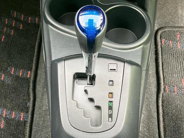 アクア Ｓスタイルブラック　純正　ＳＤナビ／衝突安全装置／車線逸脱防止支援システム／ヘッドランプ　ＨＩＤ／Ｂｌｕｅｔｏｏｔｈ接続／ＥＴＣ／ＥＢＤ付ＡＢＳ／横滑り防止装置／アイドリングストップ／バックモニター／ワンセグＴＶ　禁煙車（17枚目）