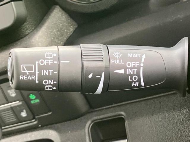 N-BOXカスタム ターボコーディネートスタイル2トーン 保証書/純正 9インチ ナビ/ホンダセンシング/両側電動スライドドア/シートヒーター 前席/マルチビューカメラシステム/車線逸脱防止支援システム/シート 合皮/登録済未使用車/ヘッドランプ LED(17枚目)