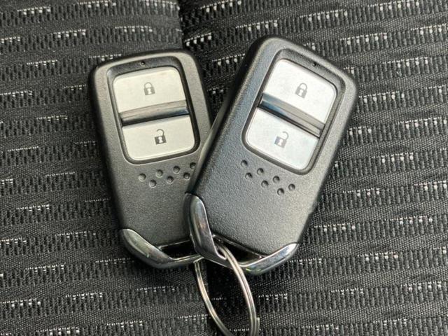 フィットハイブリッド ハイブリッド・Lパッケージ 保証書/純正 SDナビ/シート ハーフレザー/ドライブレコーダー 前後/ヘッドランプ LED/Bluetooth接続/ETC/EBD付ABS/横滑り防止装置/アイドリングストップ/バックモニター(35枚目)