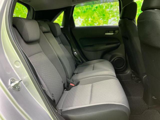 フィット eHEVベーシック 新品タイヤ/保証書/衝突安全装置/車線逸脱防止支援システム/ヘッドランプ LED/ETC/EBD付ABS/横滑り防止装置/アイドリングストップ/クルーズコントロール/エアバッグ 運転席 レーンアシスト(5枚目)