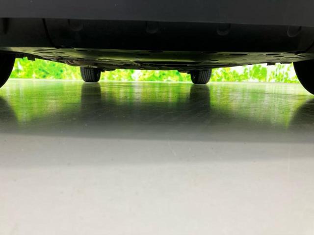 フィット eHEVベーシック 新品タイヤ/保証書/衝突安全装置/車線逸脱防止支援システム/ヘッドランプ LED/ETC/EBD付ABS/横滑り防止装置/アイドリングストップ/クルーズコントロール/エアバッグ 運転席 レーンアシスト(45枚目)