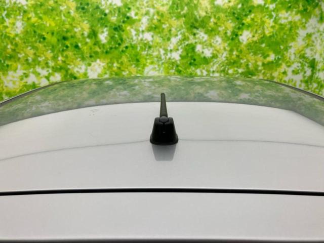 フィット eHEVベーシック 新品タイヤ/保証書/衝突安全装置/車線逸脱防止支援システム/ヘッドランプ LED/ETC/EBD付ABS/横滑り防止装置/アイドリングストップ/クルーズコントロール/エアバッグ 運転席 レーンアシスト(46枚目)