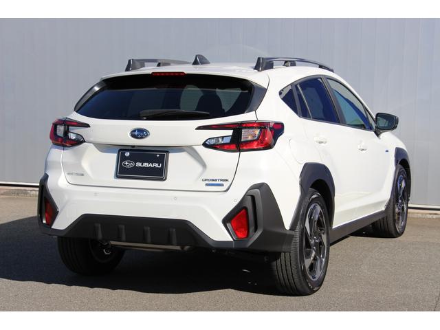 クロストレック リミテッド　元当社社用車　１１．６インチディスプレイナビ　３Ｄデジタルマルチビューモニター　リヤビークルディテクション　ドライバーモニタリングシステム　シートポジションメモリー　Ｘ－ＭＯＤＥ　ステリング連動ヘッドランプ　シートヒーター　ステアリングヒーター（2枚目）