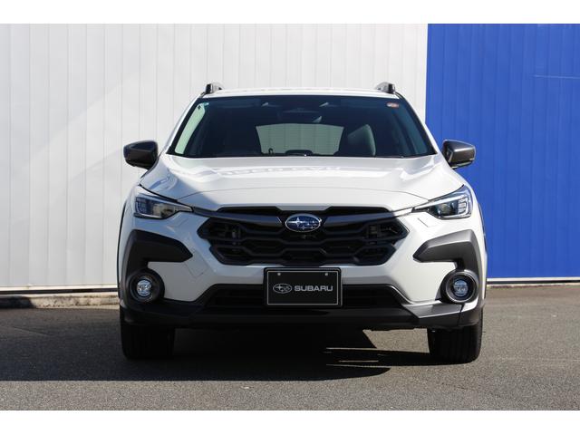 クロストレック リミテッド　元当社社用車　１１．６インチディスプレイナビ　３Ｄデジタルマルチビューモニター　リヤビークルディテクション　ドライバーモニタリングシステム　シートポジションメモリー　Ｘ－ＭＯＤＥ　ステリング連動ヘッドランプ　シートヒーター　ステアリングヒーター（4枚目）