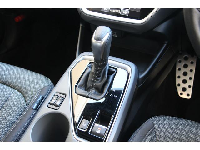 クロストレック リミテッド　元当社社用車　１１．６インチディスプレイナビ　３Ｄデジタルマルチビューモニター　リヤビークルディテクション　ドライバーモニタリングシステム　シートポジションメモリー　Ｘ－ＭＯＤＥ　ステリング連動ヘッドランプ　シートヒーター　ステアリングヒーター（12枚目）