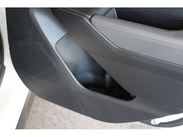 クロストレック リミテッド　元当社社用車　１１．６インチディスプレイナビ　３Ｄデジタルマルチビューモニター　リヤビークルディテクション　ドライバーモニタリングシステム　シートポジションメモリー　Ｘ－ＭＯＤＥ　ステリング連動ヘッドランプ　シートヒーター　ステアリングヒーター（28枚目）