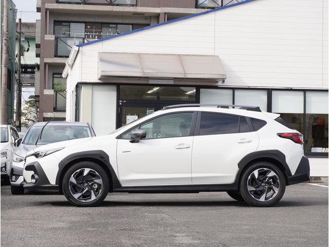 クロストレック リミテッド 弊社元試乗車(3枚目)