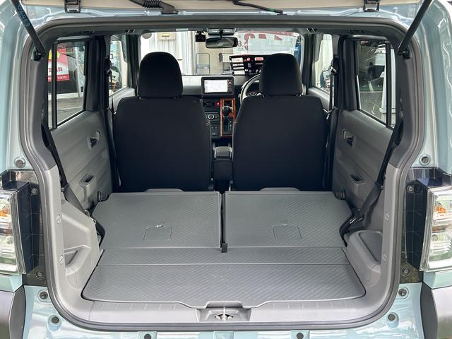 シートを倒せば広い荷室