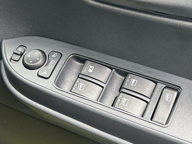 タント Ｘ　前席シートヒーター　電動パーキングブレーキ　保証　新車保証・まごころ保証　１年間・走行距離無制限付き　キーフリーシステム　ＬＥＤヘッドランプ　前席シートヒーター　電動パーキングブレーキ　片側電動スライドドア　コーナーセンサー（9枚目）