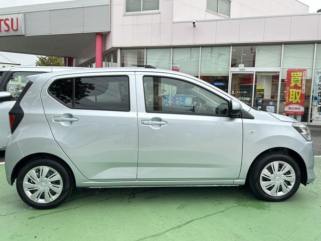 ミライース X SAIII バックカメラ LEDヘッドランプ キーレス 保証 新車保証・まごころ保証 1年間・走行距離無制限付き LEDヘッドランプ キーレス パワーウインドウ バックカメラ 電動格納ドアミラー コーナーセンサー アイドリングストップ(11枚目)