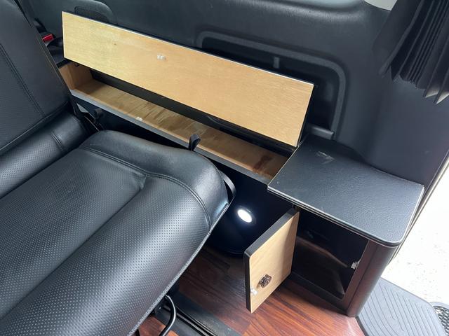 ハイエースワゴン GL アイシート2脚 新品Weds16AW 4WD 社外オートステップ SDナビ バックモニター 後席モニター パワスラ ETC ミラー一体型バックモニター(25枚目)