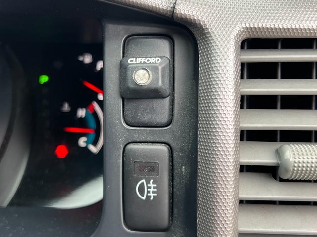 ハイエースワゴン ＧＬ　リフトアップ　４ＷＤ　ＲＡＹＳ１６ＡＷ　マッドタイヤ　社外バンパーガード　オーバーフェンダー　社外ＳＤナビ　バックモニター　後席モニター　パワスラ　ＥＴＣ（46枚目）