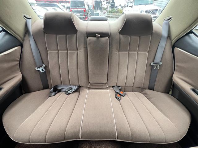 ローレル メダリスト 新品スターシャーク14AW タイヤ 新品社外車高調 純正オーディオ パワーウィンドウ 電格ミラー オートライト(20枚目)