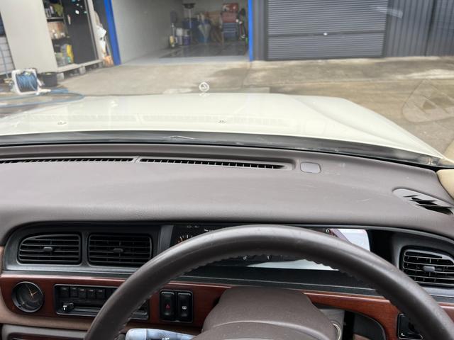 ローレル メダリスト 新品スターシャーク14AW タイヤ 新品社外車高調 純正オーディオ パワーウィンドウ 電格ミラー オートライト(45枚目)