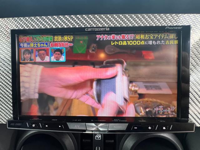 ジープ・ラングラーアンリミテッド スポーツ　社外バンパー　オーバーフェンダー　ＰＲＯＣＯＭＰ１６ＡＷ　マッドタイヤ　社外ＨＤＤナビ　ＥＴＣ　純正サイドカメラ　ＫＩＣＫＥＲスピーカー（37枚目）