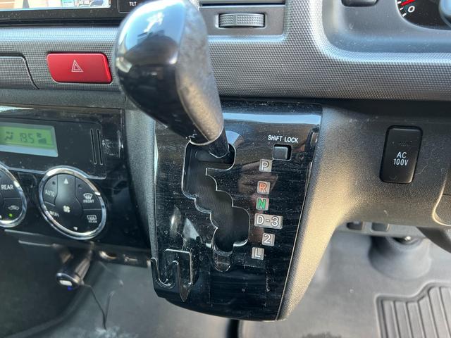 ハイエースワゴン ＧＬ　内装架装　ｉＳｅａｔ２脚　社外エアロ　ＭＫＷ１６ＡＷ　ローダウン　社外ＳＤナビ　バックモニター　１０．１型後席モニター　ＥＴＣ　パワスラ　前後式ドラレコ（50枚目）