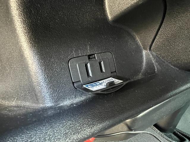 ハイエースワゴン ＧＬ　内装架装　ｉＳｅａｔ２脚　社外エアロ　ＭＫＷ１６ＡＷ　ローダウン　社外ＳＤナビ　バックモニター　１０．１型後席モニター　ＥＴＣ　パワスラ　前後式ドラレコ（59枚目）