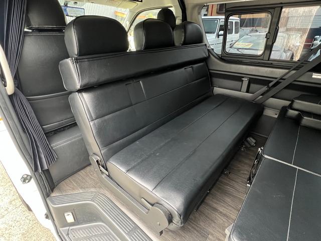 ハイエースワゴン ＧＬ　内装架装　ベッドキット　社外１８ＡＷ　オーバーフェンダー　ローダウン　社外テール　社外１１型ナビ　バックモニター　１０．２型後席モニター　ドラレコ付デジタルインナーミラー　ＥＴＣ　パワスラ社外レーダー（17枚目）