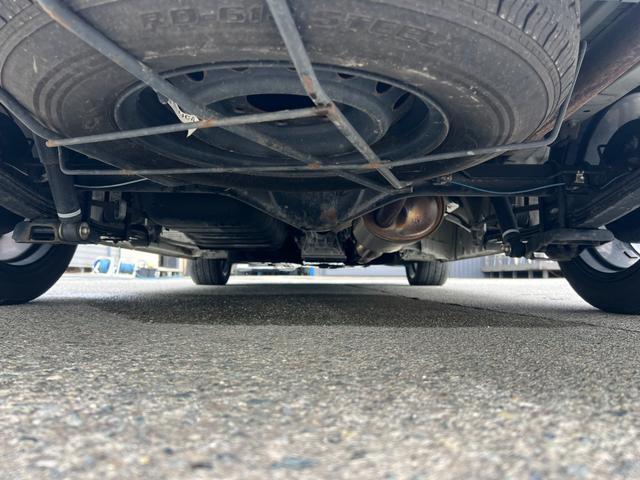 ハイエースワゴン ＧＬ　内装架装　ベッドキット　社外１８ＡＷ　オーバーフェンダー　ローダウン　社外テール　社外１１型ナビ　バックモニター　１０．２型後席モニター　ドラレコ付デジタルインナーミラー　ＥＴＣ　パワスラ社外レーダー（43枚目）